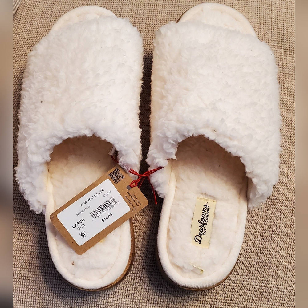 Dearfoams Slippers memory foam, brand new with tags. Sz 9/10 so plush. Cream - Picture 3 of 5